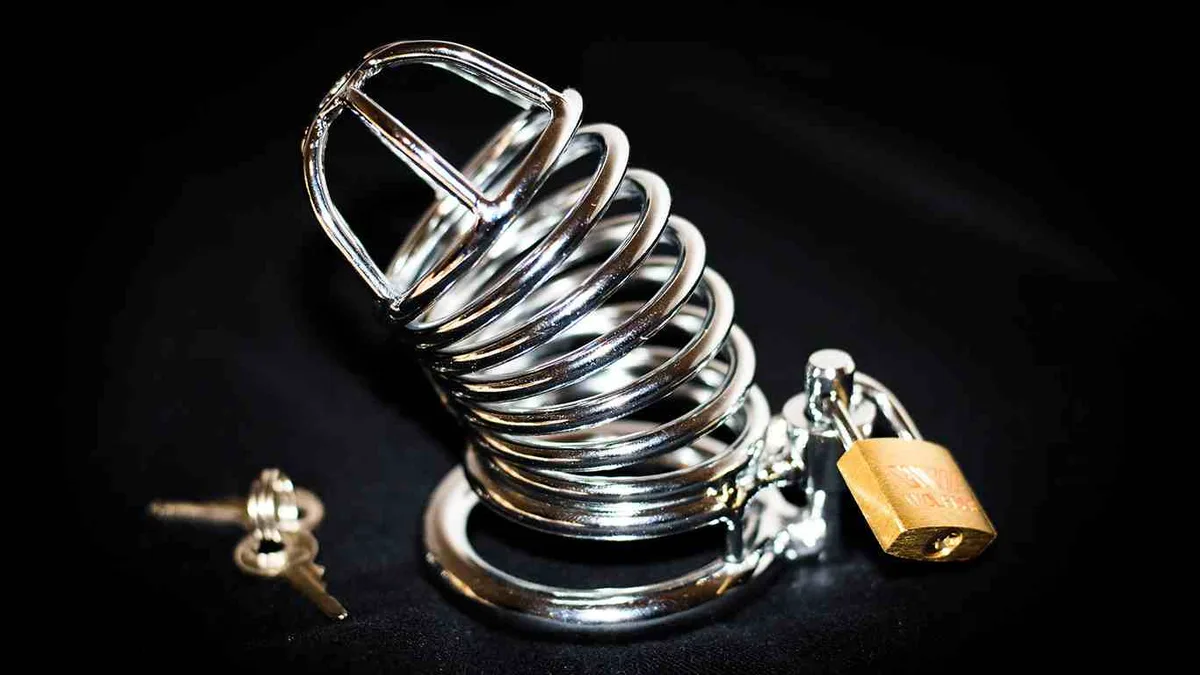 D'où viennent les cages de chasteté ?